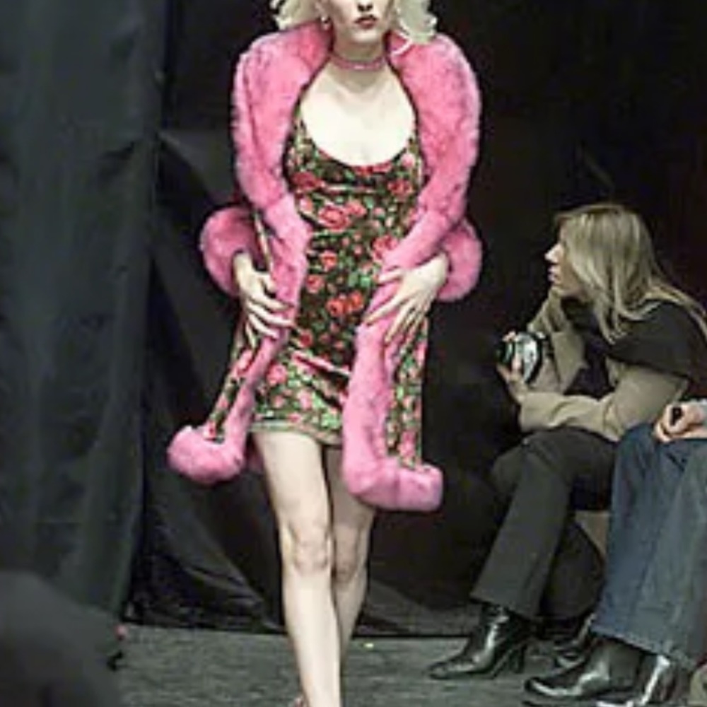 ISO VINTAGE BETSEY JOHNSON - Picture 12 of 15